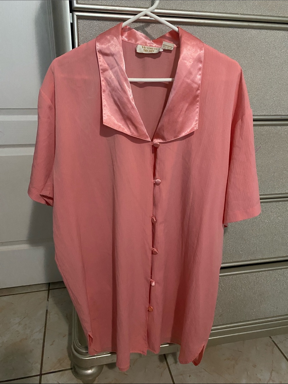 VNTG Victoria Secret Salmon Pink Button Up Crinkle Short Nightgown Dress Sz‎ M/L